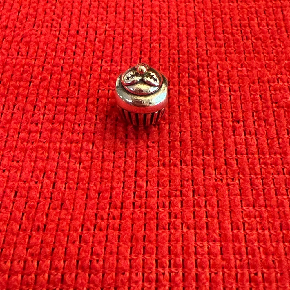 Cupcake Pandora Charm